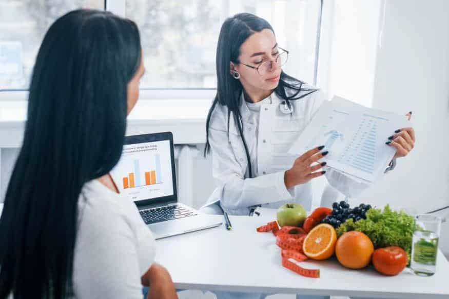 Nutricionista en seguro médico: 4 Compañías que lo cubren