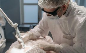 Qué seguro cubre la operación de cataratas